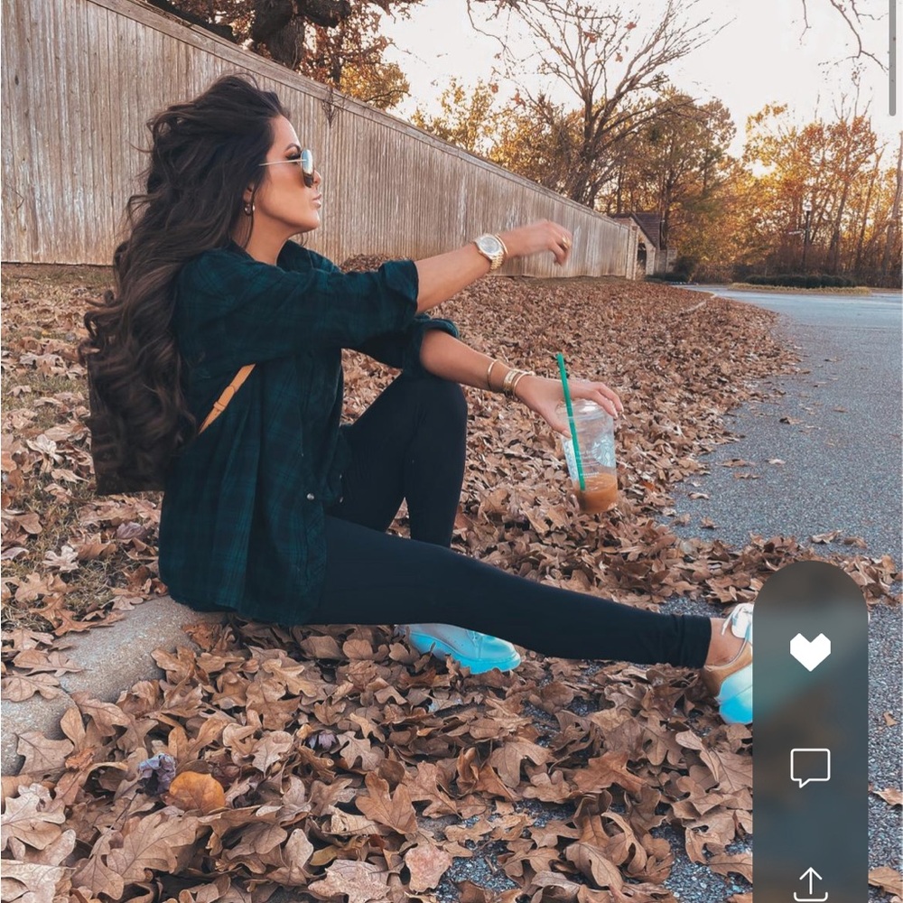 Superdown Audriana Oversized Flannel Shirt